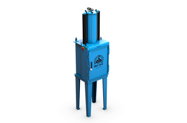 Ældre blå industriel dåsepresser skråt vinklet