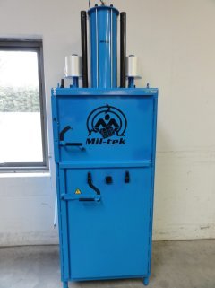 Brugt ballepresser 205